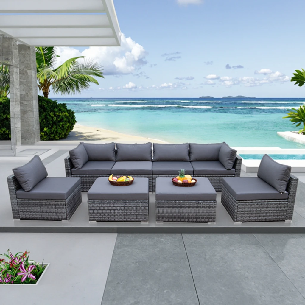 Outdoor Furniture Set With Fire Pit - طقم أثاث حدائق عصري من الراتان
