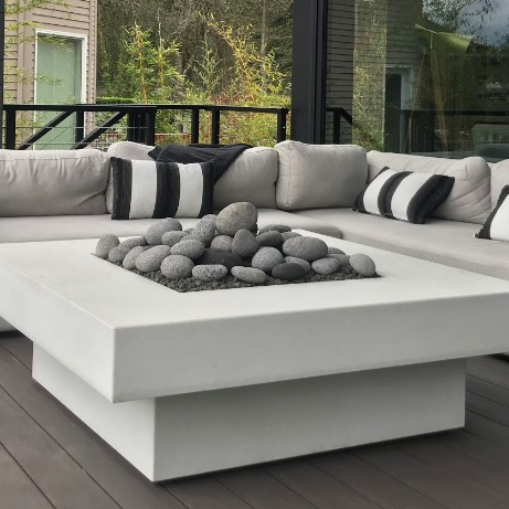 Outdoor Furniture Set With Fire Pit - طقم أريكة خارجية مع طاولة موقد