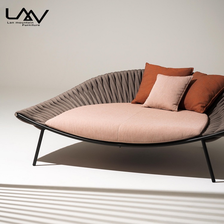 سرير نهاري حديث للحدائق الخارج - مراجعة Outdoor Daybed Sofa وسعره