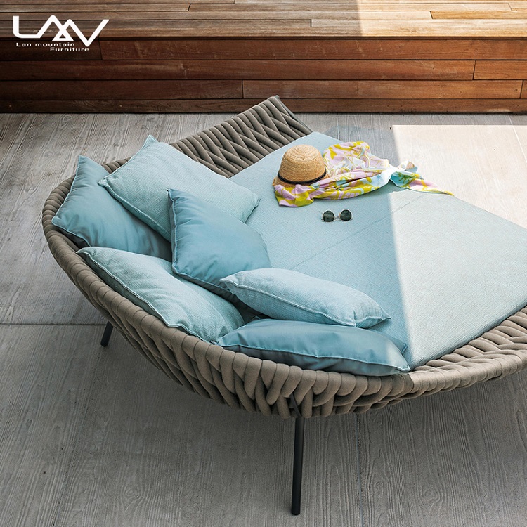 سرير نهاري حديث للحدائق الخارج - مراجعة Outdoor Daybed Sofa وسعره