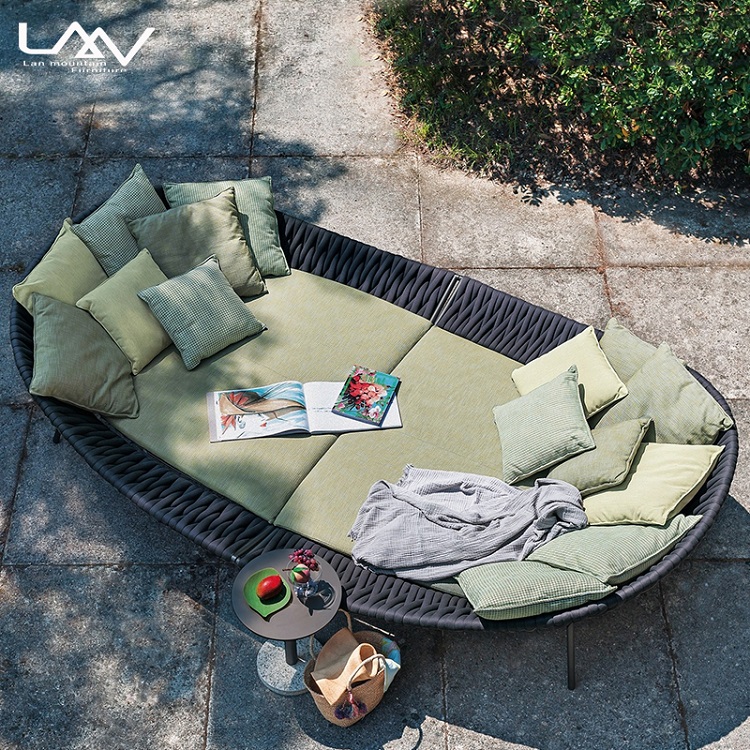سرير نهاري حديث للحدائق الخارج - مراجعة Outdoor Daybed Sofa وسعره