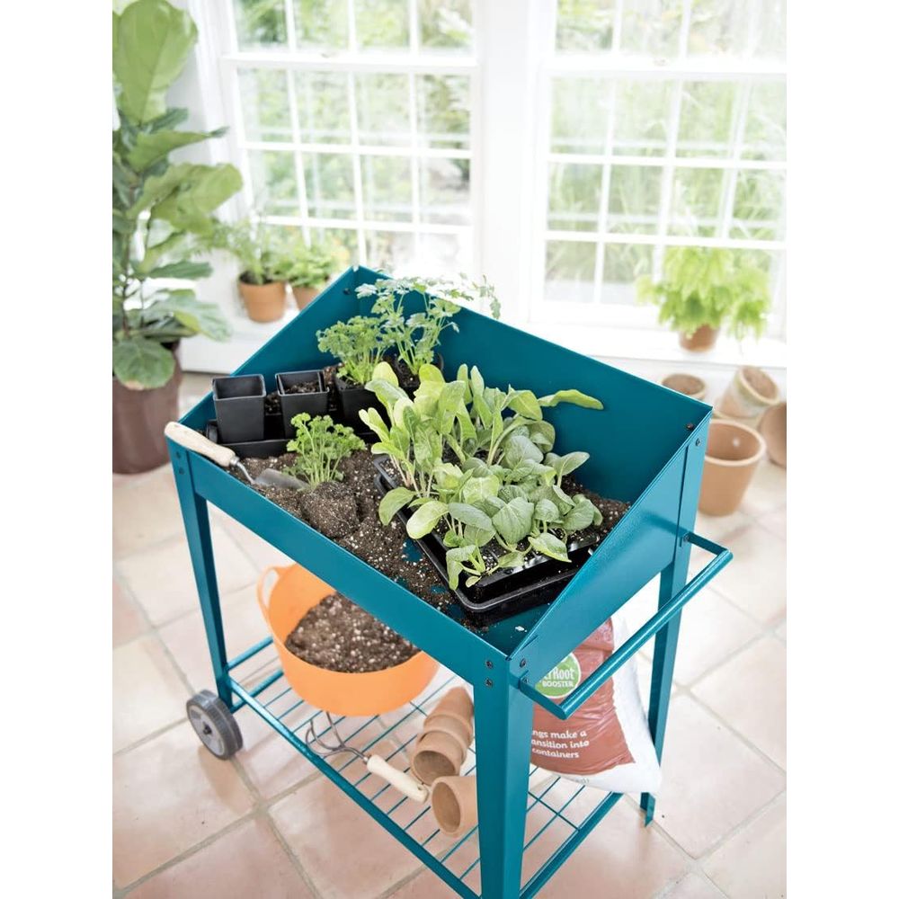 طاولة زراعة معدنية من ديميتر م - مراجعة Garden Bench Metal وسعره